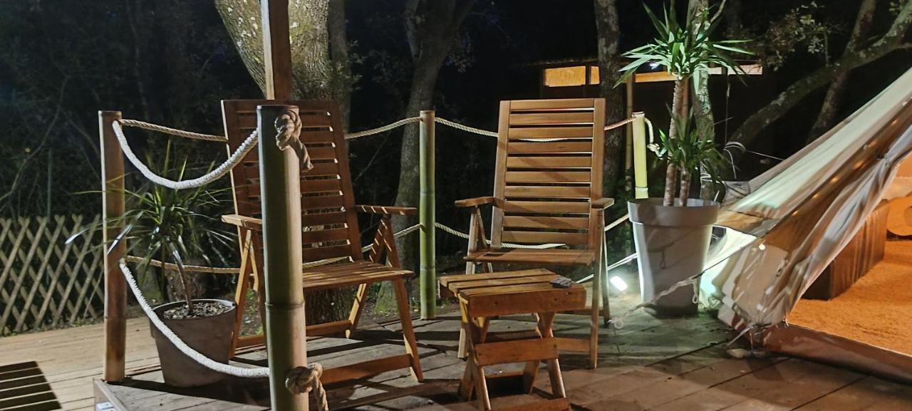 Evasion En Pleine Nature, Tipi Insolite Et Jacuzzi Au Pont Du Gard ! Vers-Pont-du-Gard Eksteriør billede