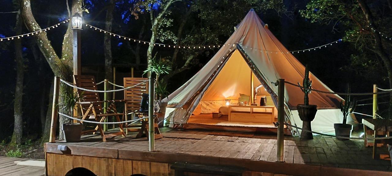 Evasion En Pleine Nature, Tipi Insolite Et Jacuzzi Au Pont Du Gard ! Vers-Pont-du-Gard Eksteriør billede