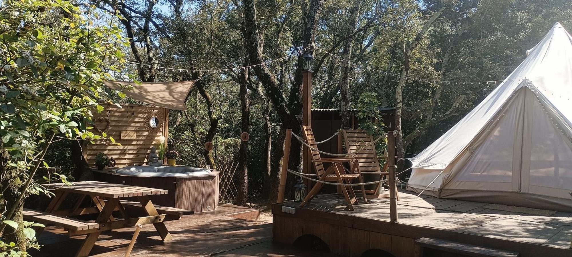 Evasion En Pleine Nature, Tipi Insolite Et Jacuzzi Au Pont Du Gard ! Vers-Pont-du-Gard Eksteriør billede